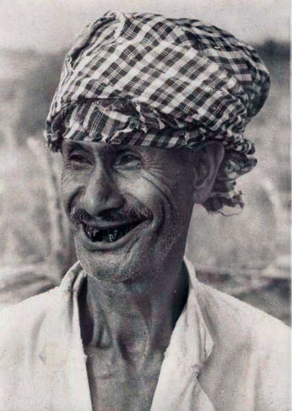 N� 7 - Catuas (Velho) - Edi��o Tjing Fa Ho, D�li - SD - Dim. 148x102 mm - Col. A. Monge da Silva (cerca de 1960)