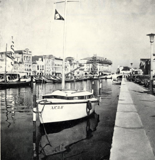 Avero, a cidade dos canais, deve � �gua a singularidade de sua fei��o urbana.