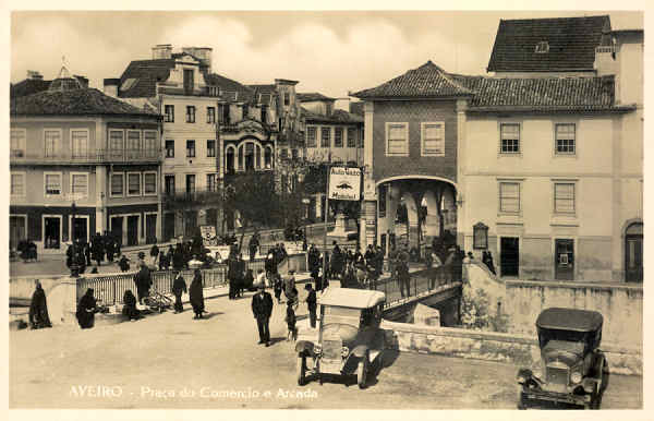 S/N - AVEIRO Pra�a do Comercio e Arcada - Edi��o de Souto Ratolla, Aveiro - SD - Dimens�es: 14,1x9,1 cm. - Col. FMSarmento.