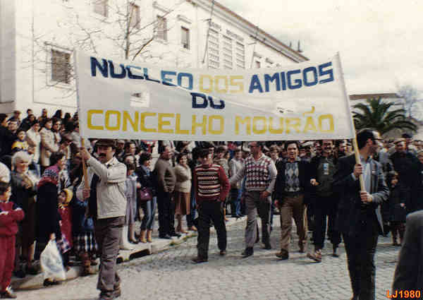 Clicar para ampliar.