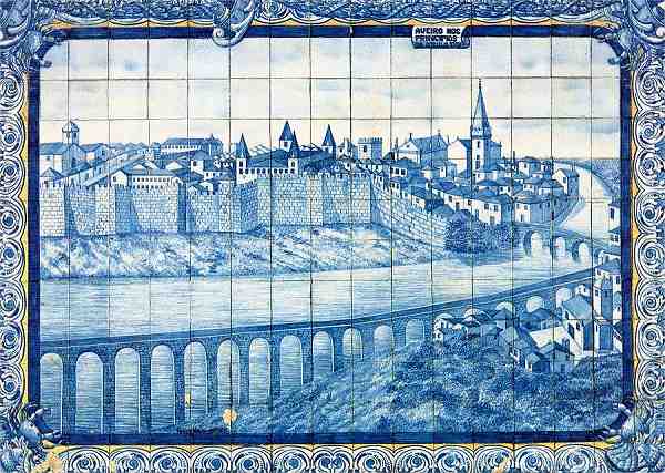 S/N - AVEIRO 85 - XIV Exposi��o Filat�lica Nacional - Aveiro nos princ�pios do s�c. XVIII; Painel de azulejos existente na Esta��o dos Caminhos de Ferro; F�brica da Fonte Nova; 1916 (Lic�nio Pinto) - Edi��o da Comiss�o Organizadora 1985 - Dimens�es: 14,8x10,5 cm. - Col. F�tima B�ia.