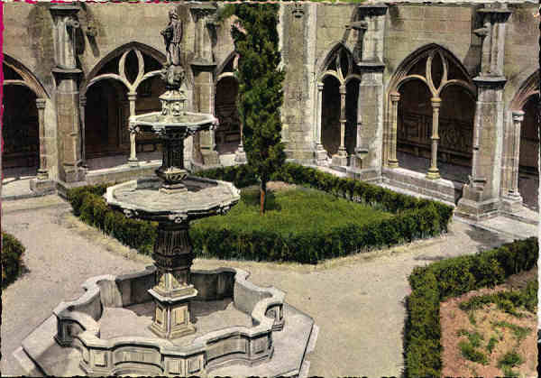 Ref� 10C/Pr. Coimbra. Claustro de Santa Cruz - Ed. Portugal Tur�stico - SD - Dim. 14,7x10,3 cm. - Col. Gra�a Maia.