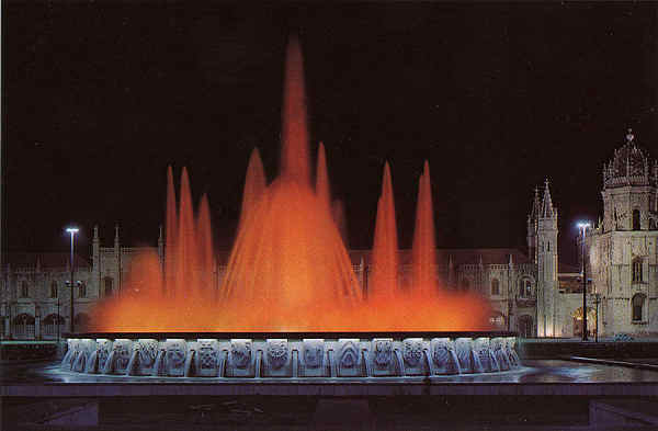 N.� 21 - LISBOA - Portugal Fonte Luminosa e Mosteiro dos Jer�nimos - Ed. MARGRAPE - S/D - Dimens�es: 15x10 cm. - Col. M�rio F. Silva.