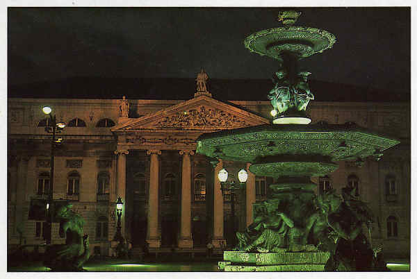 N.� 201 - LISBOA - Portugal  Rossio - (Nocturno) - Ed. MARGRAPE - Dimens�es: 15x10 cm. - Col. M�rio F. Silva.