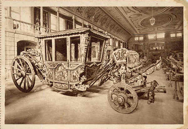 N�3 - Coche franc�s dos fins do s�c. XVII - Edi��o Museu Nacional dos Coches - SD - Dim. 9,8x14 cm - Col. Bas�lio Ministro
