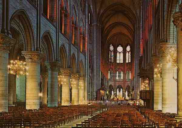 N.� 205 - Paris: Notre-Dame - OVET - 23 Rue du Buisson St Louis - 75010 - PARIS - Dimens�es: 14,9x10,5 cm. - Col. HJCO (1981).