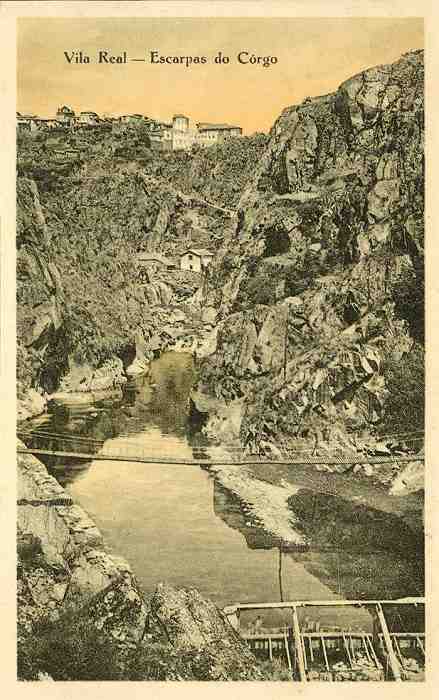 S/N - Villa Real-Escarpas do C�rgo - Clich� de M. Monteiro - Edi��o da Ourivesaria Soares - S/D - Dimens�es: 8,9x13,9 cm. - Col. Aur�lio Dinis Marta.