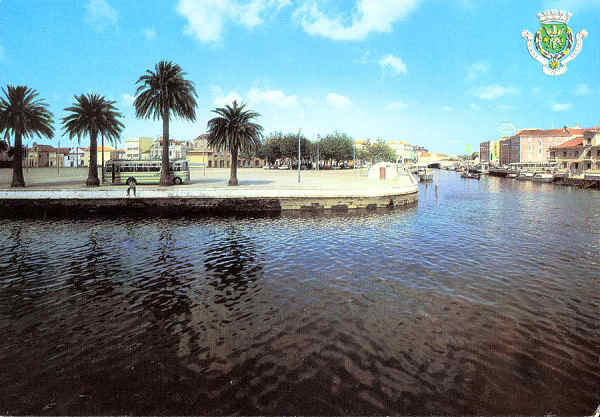 N.� 2065 - AVEIRO-PORTUGAL Canal Central - Edi��o do Centro de Caridade "Nossa Senhora do Perp�tuo Socorro", Porto - S/D - Dimens�es: 14,9x10,3 cm. - Col. Gra�a Maia - S/D - Dimens�es: 14,9x10,4 cm. - Col. Gra�a Maia (circulado em 1968)