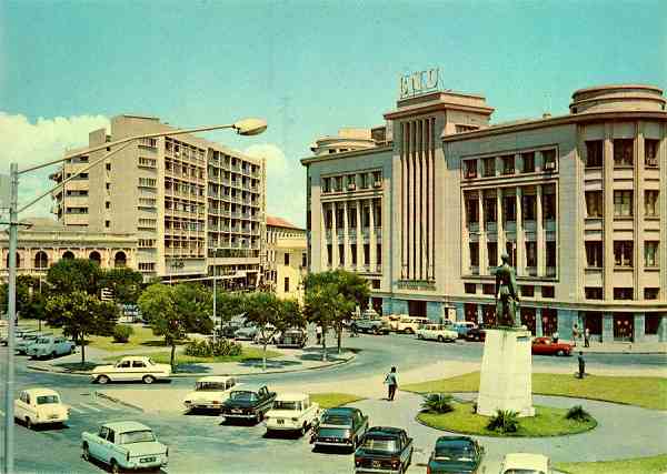 N.� 228 - BEIRA-Mo�ambique - Edi��o C�MER, Trav. do Alecrim, 1 - Tel. 328775, Lisboa - S/D - Dimens�es: 14,9x10,6 - Col. Manuel B�ia (1970)