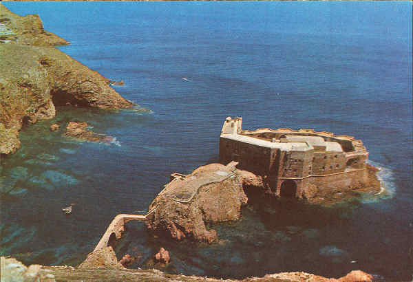 N.� 925 - PENICHE Portugal Ilha das Berlengas - Edi��o �ncora, Lisboa - S/D - Dimens�es: 14,7x10,2 cm. - Col. Gra�a Maia.