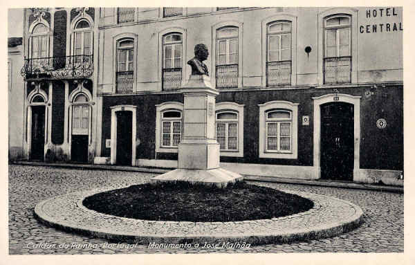 S/N  Portugal-Caldas da Rainha Monumento a Jos� Malhoa - Editor Fernando Daniel de Sousa (Editado em 1935) - Dimens�es: 14x9 cm. - Col. Miguel Chaby