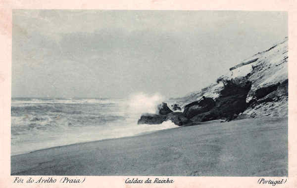 S/N - Portugal-Caldas da Rainha Foz do Arelho (Praia) - Editor Vale e C� - Editado em 1921) - Dimens�es: 14x9 cm. - Col. Miguel Chaby