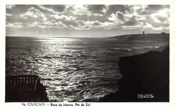 N� 82 - Cascais. Boca do Inferno. P�r do Sol - Edi��o Passaporte 'LOTY' - SD -  (c. 1960) - Dim. 14x9 cm. - Col. A. Monge da Silva.
