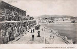 N� 936 - Praia, Cascaes (� Esq a cidadela) - Edi��o Costa, Rua do Ouro 295, Lisboa - Dim. 139x91 mm - Col. A. Monge da Silva (c. 1905)