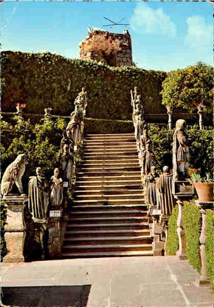 N.� 263/Pr. - Castelo Branco - Jardim do Pa�o. Escadaria dos Ap�stolos e Evangelistas - Edi��o Portugal Tur�stico - S/D - Dimens�es: 10,3x14,8 cm. - Col. HJCO (Circulado em 1967)