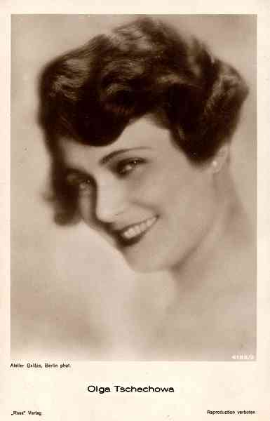 N.� 4188/2 - Olga tschechowa Atelier Balazs, Bernin phot.- S/D - Dimens�es: 8,9x13,8 cm. - Col. Carneiro da Silva (D�cada de 1930 - Filme: Moulin Rouge)