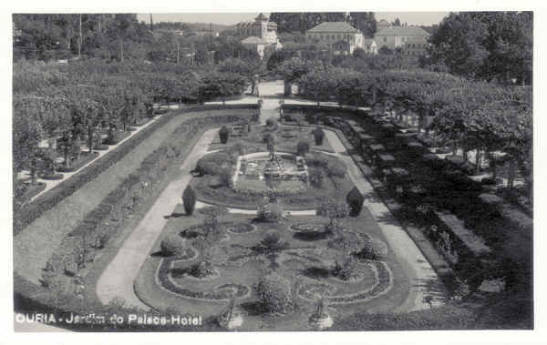 SN - CURIA - Jardim do Palace Hotel - Editor n�o referenciado. (fotog. Gevaert) - Dim. 13,8x8,8 cm - 8-1947 - col. A. Sim�es (280).