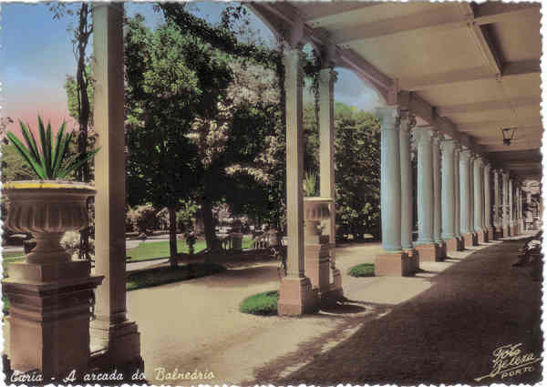 SN - Curia - A arcada do Balneario - Ed. Junta de Turismo da Curia - Dim. 13,8x9,8 cm - Col. A. Sim�es (367-2).