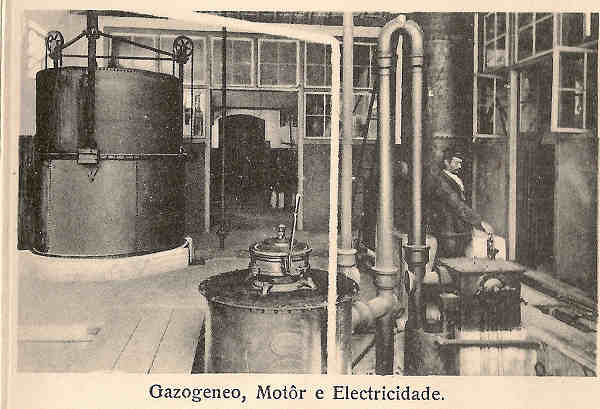 10 - Interior da F�brica Brand�o Gomes & Ca - Gazogeneo, Mot�r e Electricidade - Dim. 75x50 mm.- Col. Miguel Chaby.
