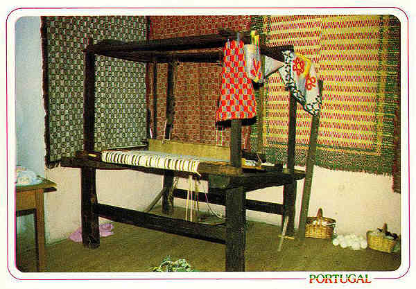 N.� 1 - Portugal - Tear artesanal - Edi��o �ncora, tel. 3952192 (S/D) - Dimens�es: 14,9x10,4 cm. - Col. F�tima B�ia (1995).