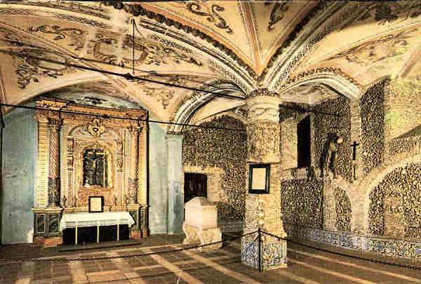 N.� 708 - �vora Igreja S. Francisco - Capela dos Ossos (S�c.XVI) - Ed. do Centro de Caridade N� S� Perp�tuo Socorro - Dimens�es 14,9x10 cm. - Col. M�rio F. Silva.