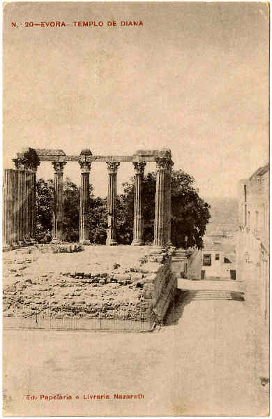 N� 20 - EVORA-TEMPLO DE DIANA - Ed. Papelaria e Livraria Nazareth - SD - Fototipia Barreira & Costa-Porto - Dim. 9x14 cm - Col. Jaime da Silva (Circulado em 1923).