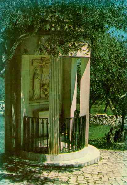 N.� 415 - F�TIMA Esta��o da Via-Sacra - Edi��o ? - S/D - Dimens�es: 10,2x14,7 cm. - Col. Manuel B�ia.