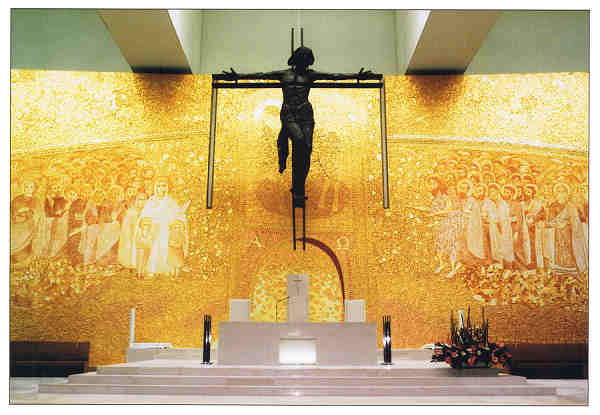 N.� 636 - F�TIMA-Portugal - Igreja da Sant�ssima Trindade - Ed. Miss�es Consolata - S/D - Dim: 15x105 cm - Col. Manuel e F�tima B�ia (2008).