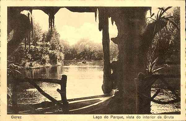 S/N - Gerez-Lago do Parque, vista do interior da Gruta - Foto Gonzalez - Edi��o da Loja Hespanhola, Braga, Filial nas Caldas do Gerez - Dimens�es: 13,8x9 cm. - Col. Aur�lio Dinis Marta.