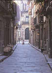 SN - Rua de Santa Maria - Ed. Guimar�es Turismo 2012 - Foto Lu�s Ferreira Alves  - Dim. 109x154 mm - Col. HJCO