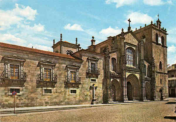 N.� 219 - Lamego S� Catedral - Edi��o Centro de Caridade N.� S.� do Perp�tuo Socorro - Dimens�es:  15x10,6 cm. - Col. M�rio F. Silva.
