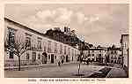 S/N - Leiria-Solar dos Athaydes com o Castelo ao fundo - Editor Comiss�o de Iniciativa - Dimens�es: 14x10 cm. - Col. R. Gaspar.