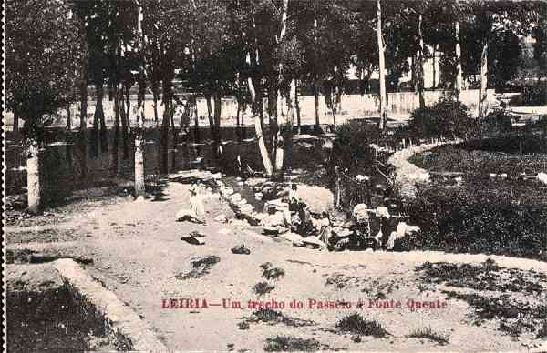 S/N - LEIRIA-Um trecho do Passeio � Fonte Quente - Editor n�o indicado [Union Postale Universelle] - Dimens�es: 13x9 cm. Col. R. Gaspar.
