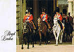 N.� A21 - LONDON - Trooping the Colour. H. M. The Queen, Prince Philip and Prince of Wales - Ed. Thomas & Benacci Ltd. LONDON - Tel.(01)4032835 Printed in Italy RIALTO - SD - Dim. 14,8x10,3 cm - Col. Manuel B�ia (1986)