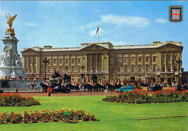 N.� 14 - LONDON. Buckingham Palace and Victoria Memorial - Ed. FISA-Great Britain-LONDON Golden Shield Palaudarias, 26 Barcelona - Printed in Spain - SD - Dim. 14,8x10,3 cm - Col. Manuel B�ia (1986)