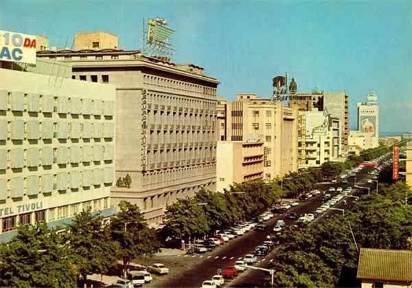 N.� 202 - LOUREN�O MARQUES-Mo�ambique Avenida da Rep�blica - Edi��o C�MER, Trav. do Alecrim, 1 Tel. 328775, Lisboa Portugal - S/D - Dimens�es: 15,1x10,5 cm. - Col. Manuel B�ia (1970).