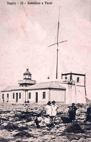 N� 33 - Portugal. Sagres. Semaforo e Farol - Editor n�o indicado - Dim. 13,7x8,9 cm. - Col. M. Chaby