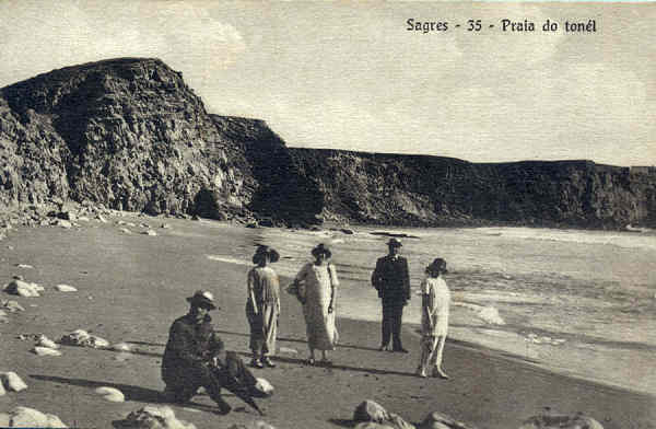 N� 35 - SAGRES. Praia do Tonel - Editor n�o indicado - SD - Dim. 13,7x8,9 cm - Col. A. Monge da Silva (1920)