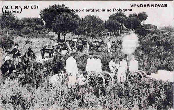 N.� 651 - Exercicio do fogo d'artilharia no Polygono - Edi��o M.I.R., Lisboa - Dim. 141x89 mm - Col. A. Monge da Silva