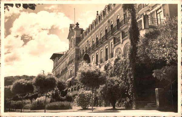 N.� 1 - Vidago Palace Hotel Portuga Foto Otto Auer - Edi��o Vidago, Melga�o & Pedras Salgadas, Ld� - S/D - Dimens�es: 14x9 cm. - Col. Carneiro da Silva (Circulado em 05/09/1938)