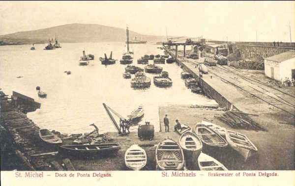 SN - S�O MIGUEL. Ponta Delgada, Doca - Edi��o an�nima - Dim. 13,8x8,8 cm - Col. A. Monge da Silva (cerca de 1910)