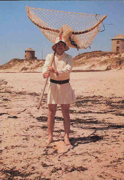 N.� 4/8 - Sargaceiros. Ap�lia, Esposende - Portugal - Ed. Grupo dos Sargaceiros da Casa do Povo de Ap�lia, 4740 Esposende - SD - Dim. 14,8x10,3 cm. - Col. �nio Semedo