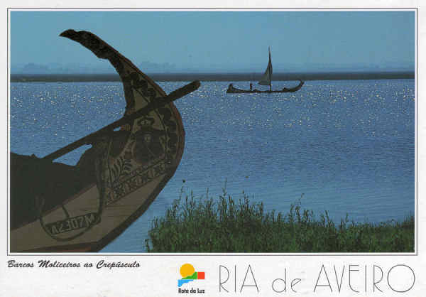 N.� 29 - RIA DE AVEIRO Barcos Moliceiros ao Crep�sculo - Ed. Artes Gr�ficas - SD - Dim 15x10,5 cm - Col. M�rio Silva.