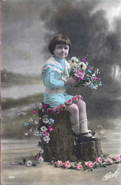 S�rie 644 - Editor Novelta - Circulado em 1917 com carimbo da censura militar - Dim. 13,6x8,7 cm - Col. Am�lcar Monge da Silva