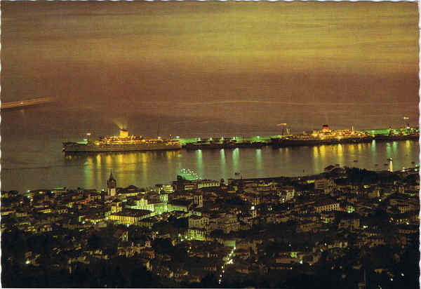 MD 51 - FUNCHAL  (Madeira) Vista do Porto - Ed. Hans Huber KG Agente no Funchal: F. Ribeiro - Rua Nova de S. Pedro,27, telef. 23930 - SD - Dim. 14,9x10,4 cm. - Col. F�tima e Manuel B�ia (1975).