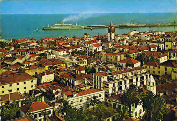 N.� MD 140 - FUNCHAL (Madeira) Vista parcial da cidade - Ed. Hans Huber KG Agente no Funchal:Francisco Ribeiro, Rua Nova 