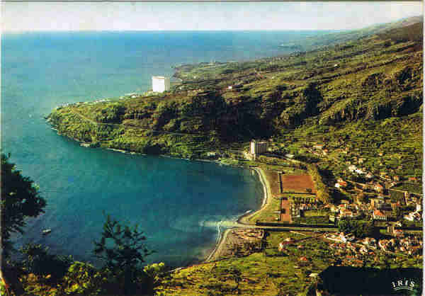 MD 301 - MACHICO (Madeira) Grande Centro Tur�stico - Ed. Francisco Ribeiro - Rua Nova de S.Pedro,27 telef.23930 FUNCHAL - MADEIRA - SD - Dim. 14,8x10,4 cm. - Col. Manuel e F�tima B�ia (1975).