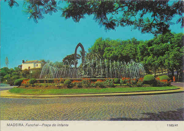 N� 1163-41- Madeira. Funchal. Pra�a do Infante - Rock Photographic Service - SD - Dim. 15x10,6 cm - Col. Jo�o Ponte.jpg