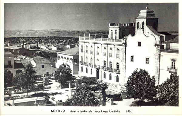 N� 16 - MOURA. Hotel e Jardim da Pra�a Gago Coutinho (Provavel Edi��o do Hotel Moura-1960) - SD - Dim. 4x9 cm - Col. A. Monge da Silva