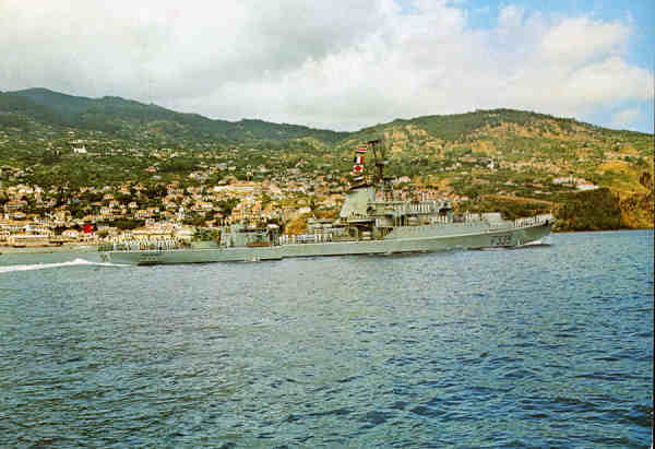 SN - Fragata Pero Escobar na Zona da Madeira - Ed. Armada Portuguesa - SD -Dim. 14,7x13 cm - Col. M�rio_Costa_Vieira (1973)